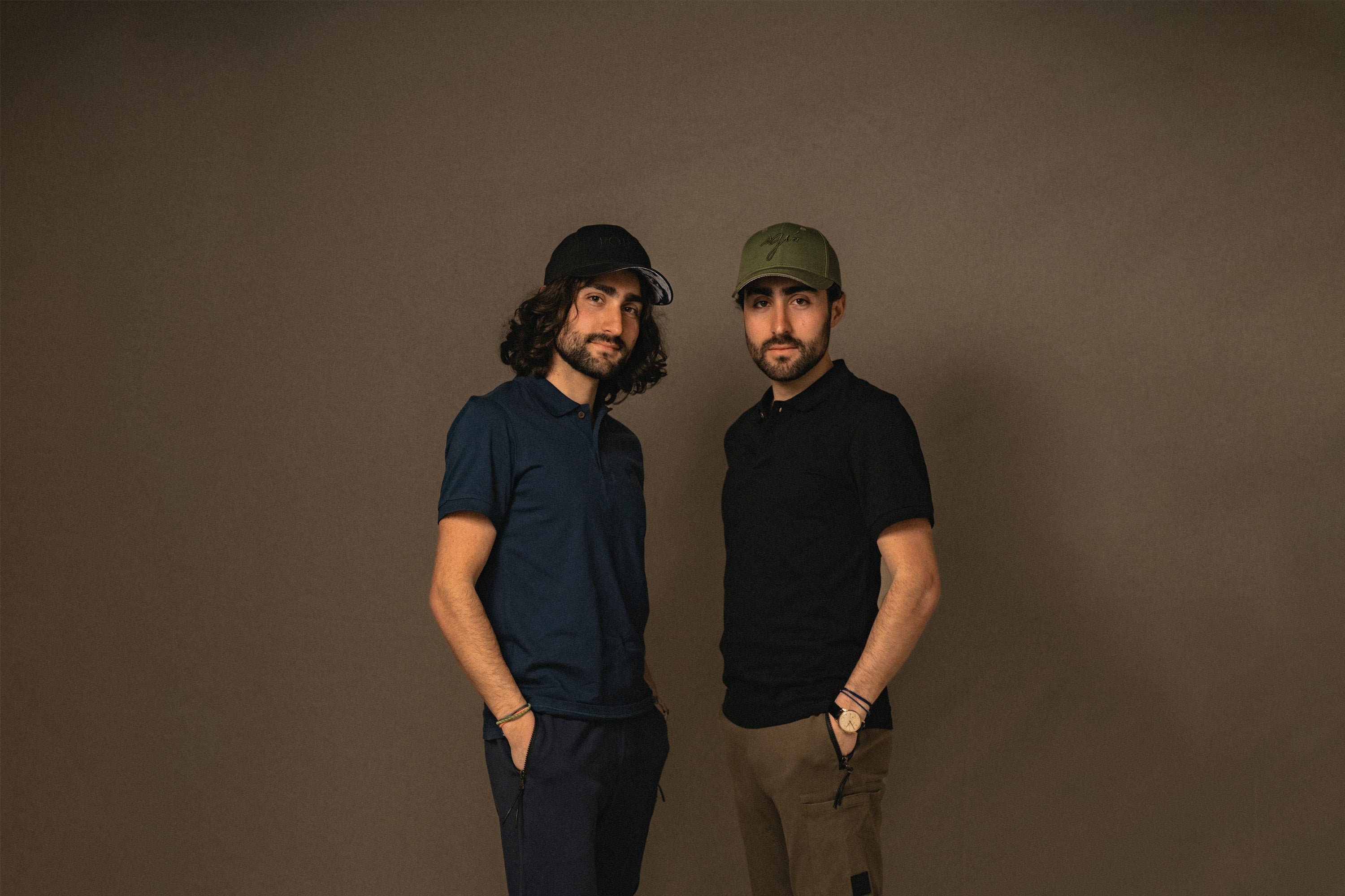 les frères porsia acteurs on les retrouve dans le film le dernier des MOHICAN film corse, shooting photo de nos casquettes corses et polos