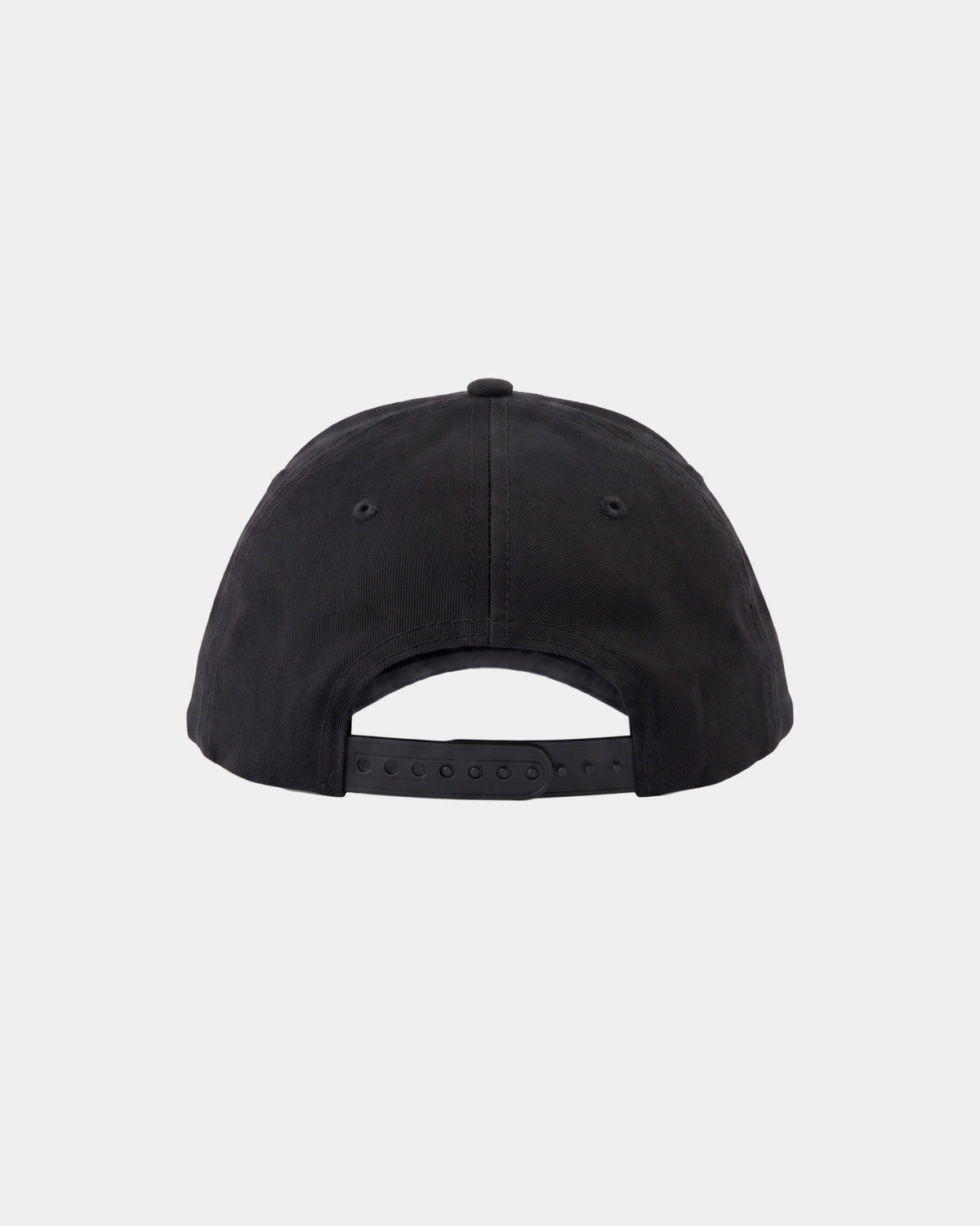 Casquette noire Forza en coton SGIÒ, vue de dos, sangle de réglage en plastique, sur fond clair