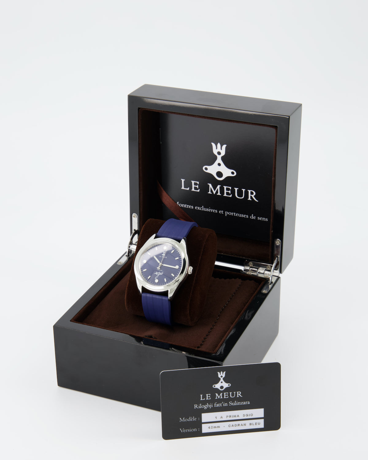 La montre 42m Made in Corsica édition limitée disponible sur commande.